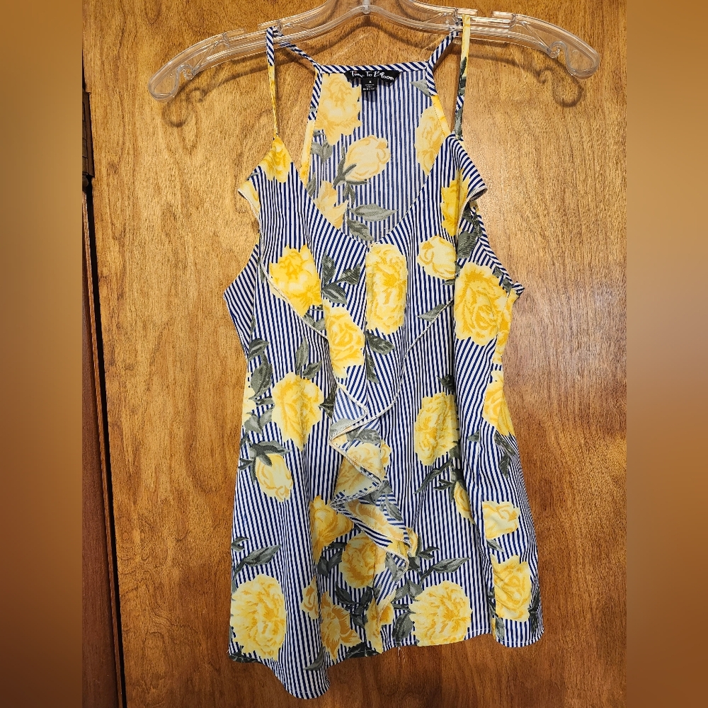 TIME TO BLOOM Light & Flowy Sleeveless Yellow Flowered Tank Top Size Small